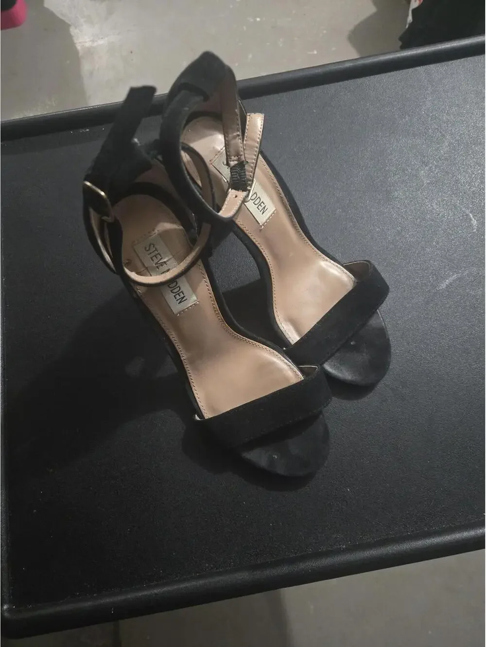 Steve Madden Carrson Black Suede Ankle Strap Block Heel Sandals Size 6 - Picture 2 of 6